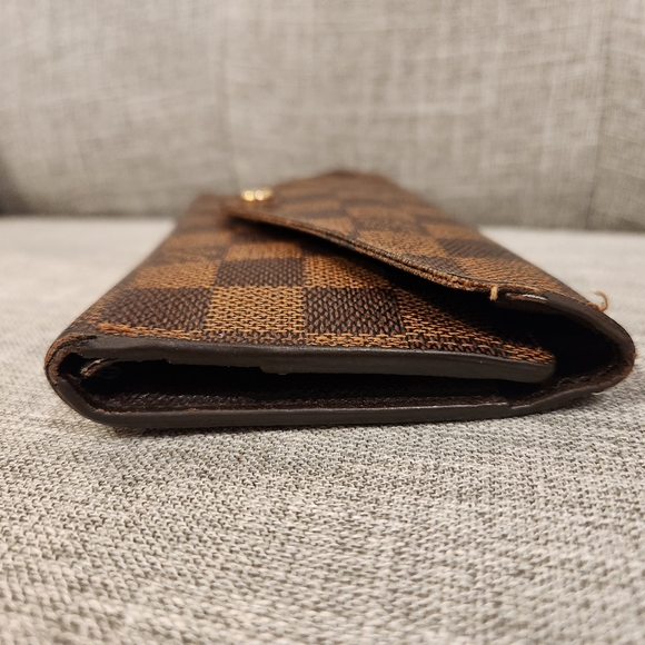 Authentic Louis Vuitton Josephine Wallet - Picture 12 of 13